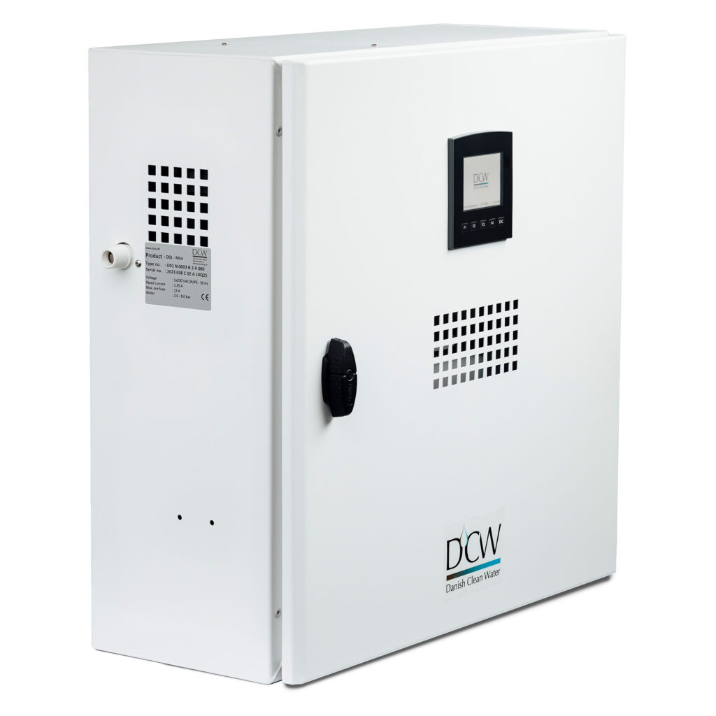 DCW_Mini_side1-square